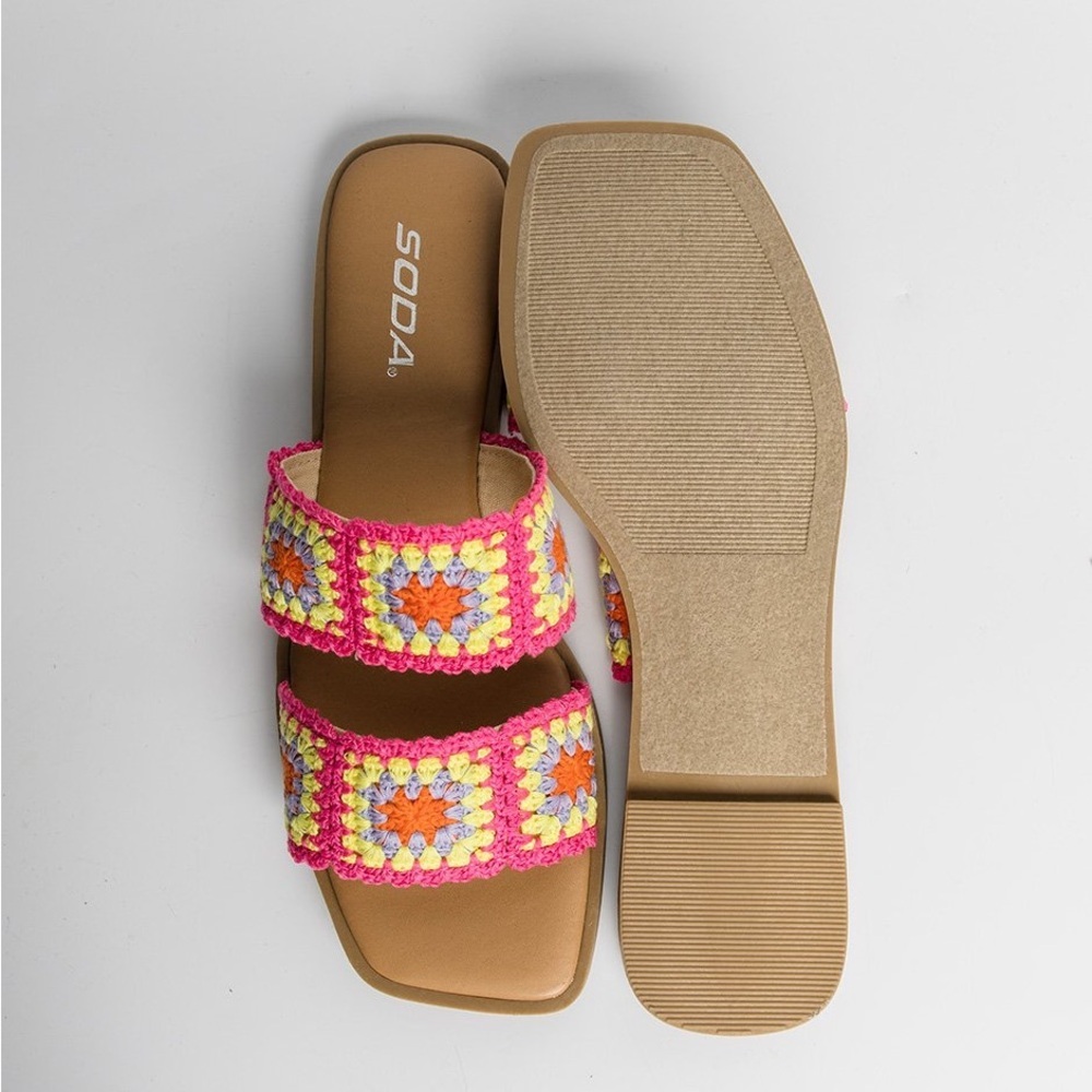 Soda Womens Crochet Slide Sandals Size 7.5 Pink Yellow Boho Chic Square Toe - Picture 5 of 7